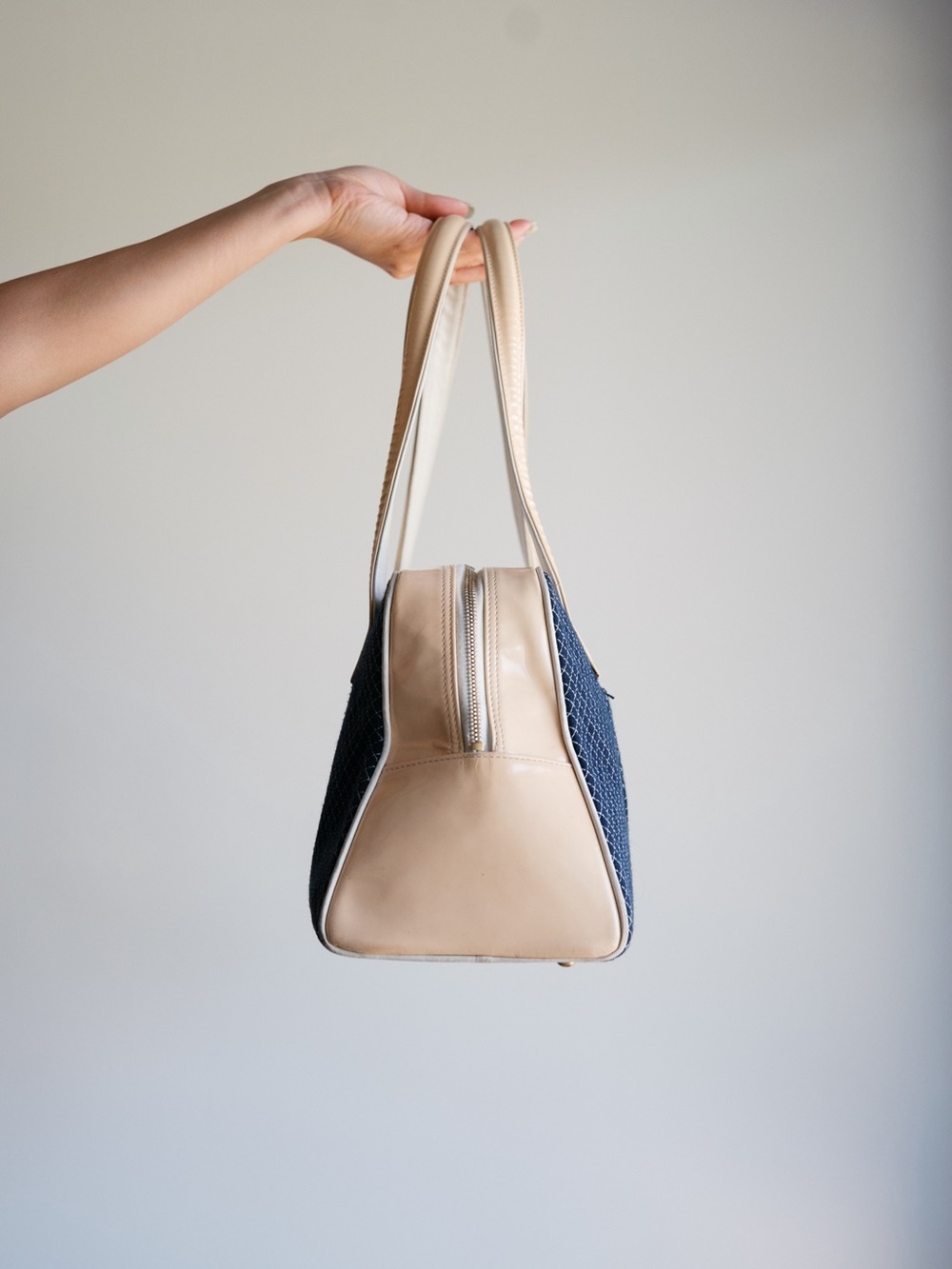 Chanel bowling bag - Picture 4 of 11